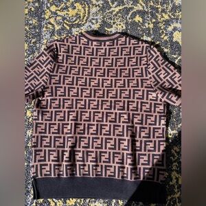 Authentic Fendi Zucca knit Size 40 (Medium like a size 6).
